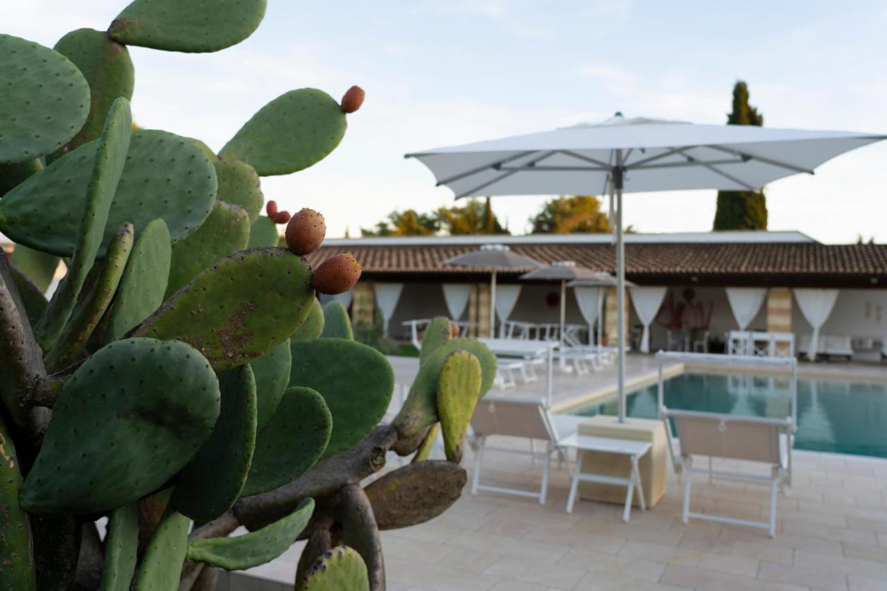 Masseria Tenuta Flora Maria Leverano Exterior foto