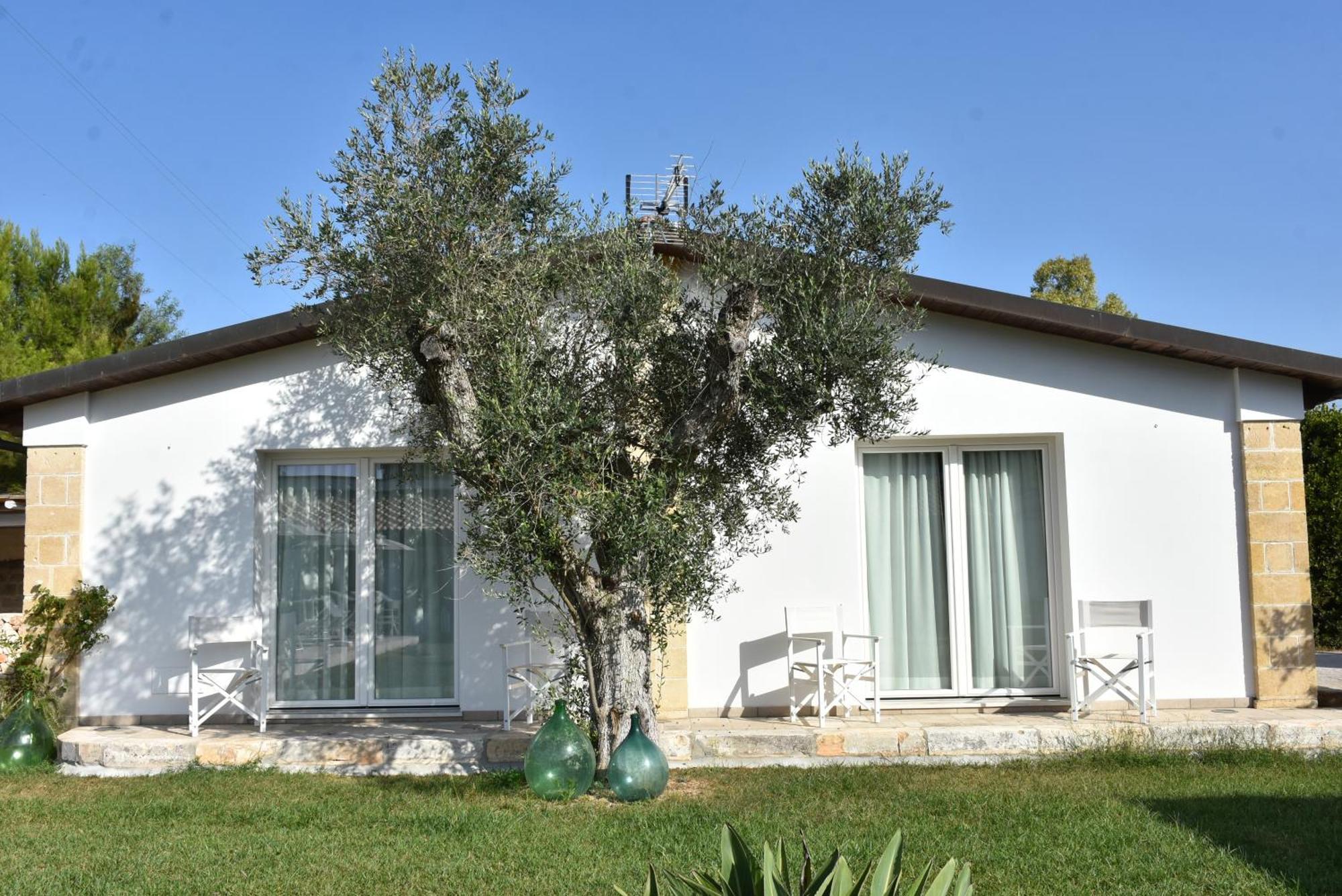 Masseria Tenuta Flora Maria Leverano Exterior foto