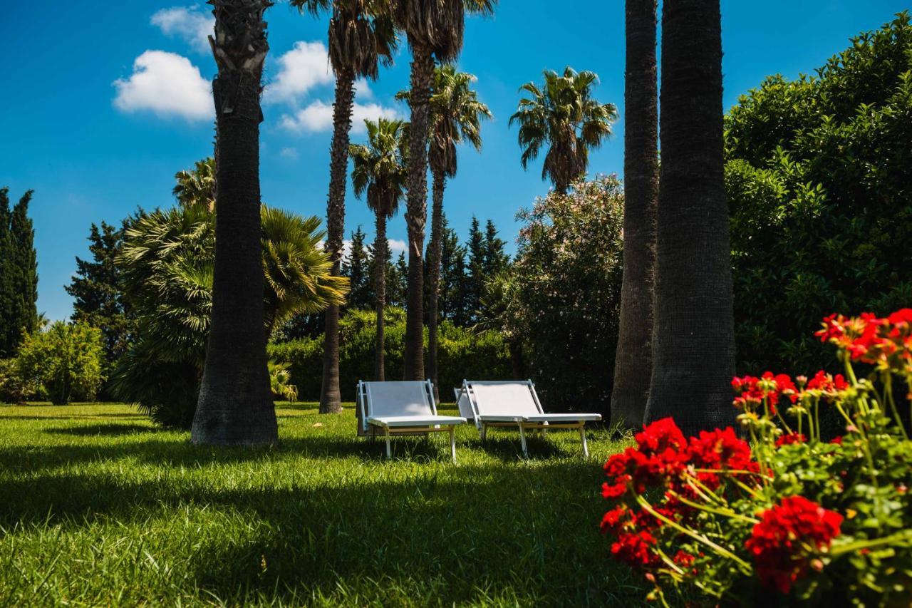 Masseria Tenuta Flora Maria Leverano Exterior foto
